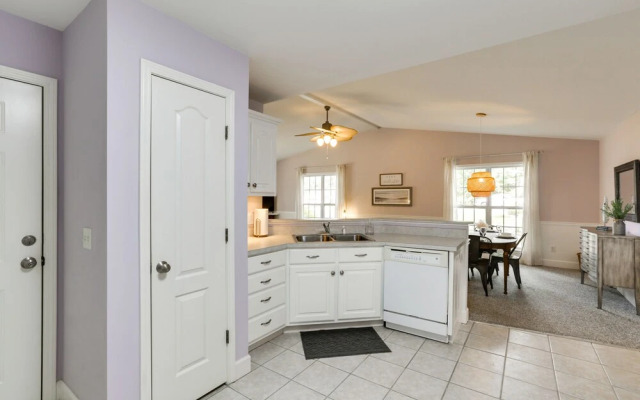 Tranquil Thomasville Retreat w/ Deck + Dining Area