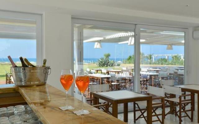 Beach Club 93