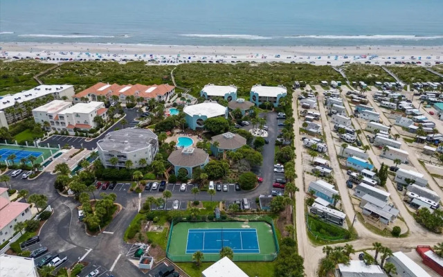 Seas the Day Ocean Views!