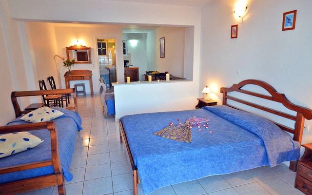 Filoxenia Beach Apartments