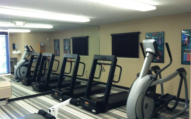 Sonesta Simply Suites Detroit Troy