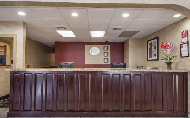 OYO Townhouse Tulsa Woodland Hills