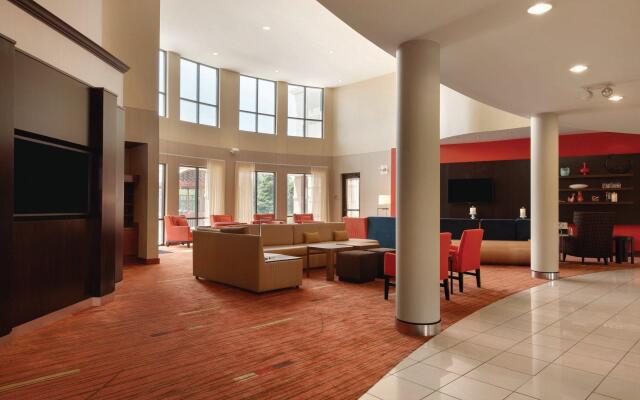 Sonesta Essential Junction City