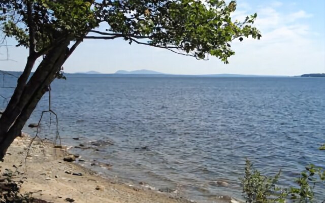 Edgewater Estate - Five Bedroom Home