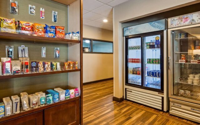 Wingate by Wyndham Harrisburg Near Hershey