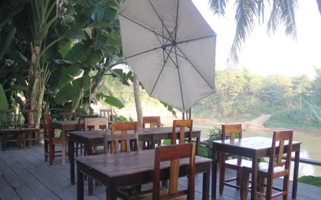 Saynambak Riverside Guest House