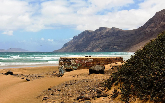 Studio Famara First Line