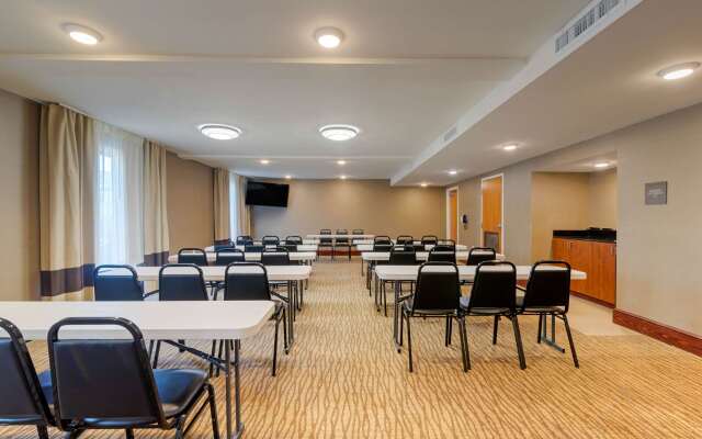 Comfort Inn & Suites Macon West