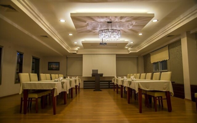 Abaylar Hotel