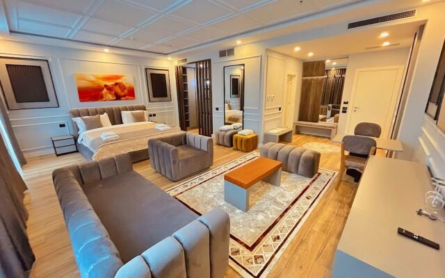 Royal East Resort
