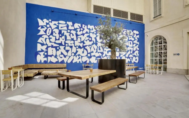 The People - Marseille - Hostel