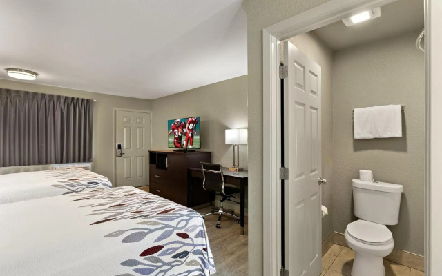 Red Roof Inn Redding