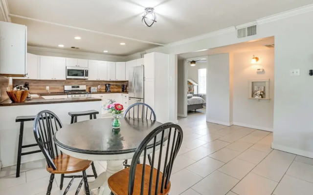 5 Mi to Dtwn: Pet-friendly Phoenix Gem w/ Patio