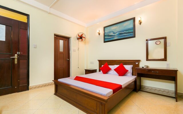 Oyo 696 Cam Ranh Hotel 1