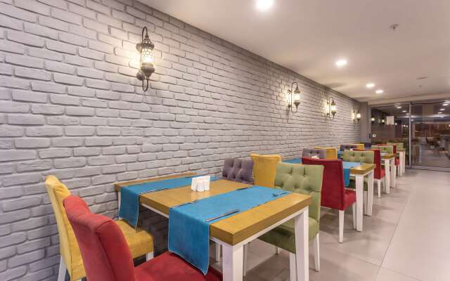 Best Western Plus Khan Hotel
