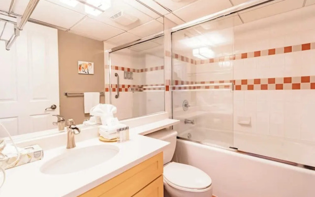 Spacious One Bedroom Suite - 412