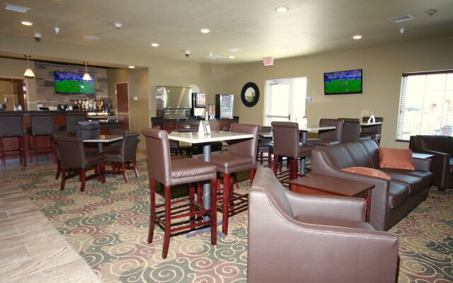 Cobblestone Hotel & Suites – Devils Lake