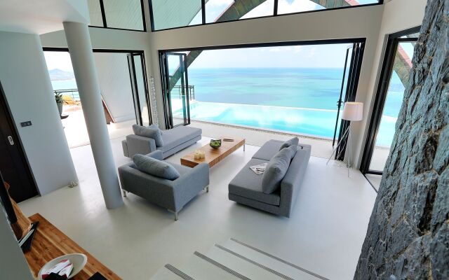 Villa Moonshadow