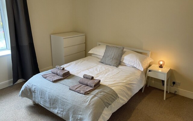 "Charming 4bed Town House In Crookes, Sheffield"