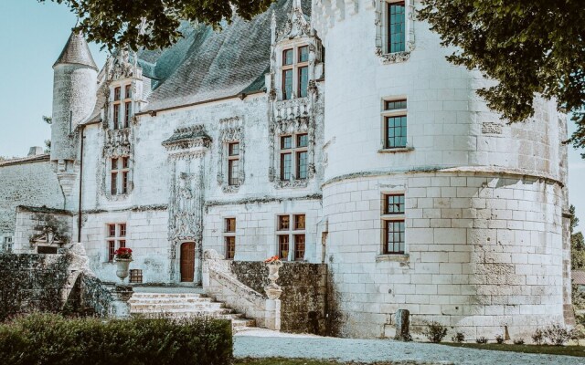 Chateau De Crazannes