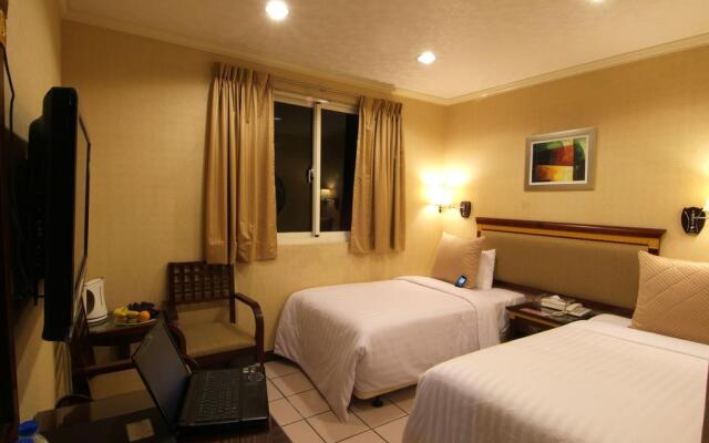Puti Commercial Hotel