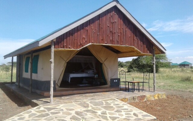 Zebra Kemang'ore Bush Tented Lodge