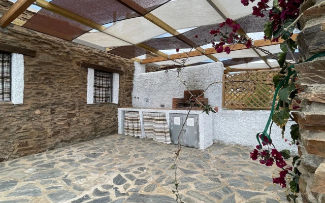 Two Houses With Shared Pool Chillout and see Views