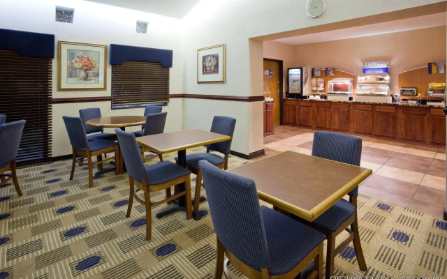 Holiday Inn Express Roseville-St. Paul by IHG