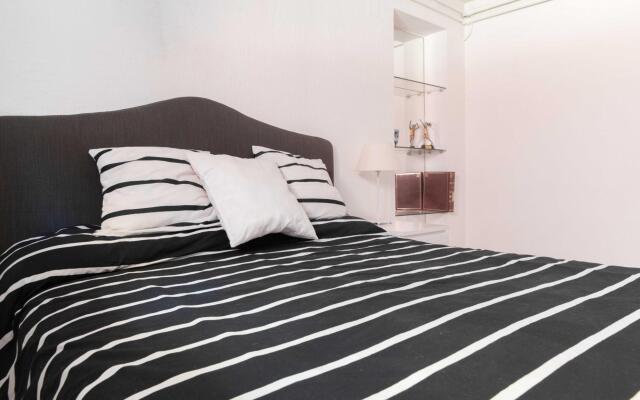 M (AXIII83) Apartamento con jardín Hispanoamérica