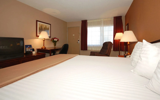 Magnuson Hotel Red Baron