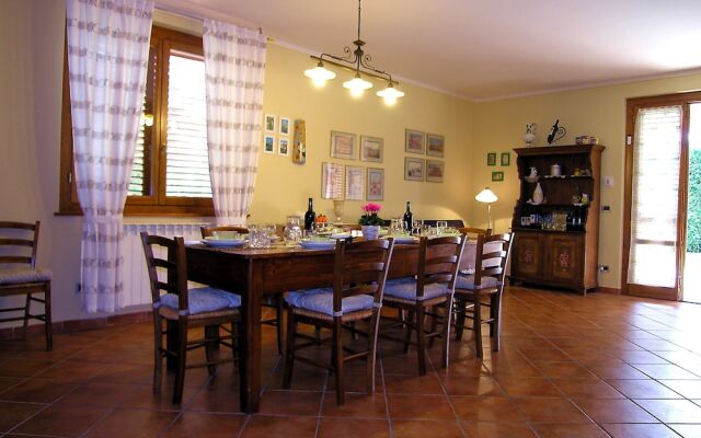Villino Blu Private Villa on the Chianti Hils 10 Plus 2 pax