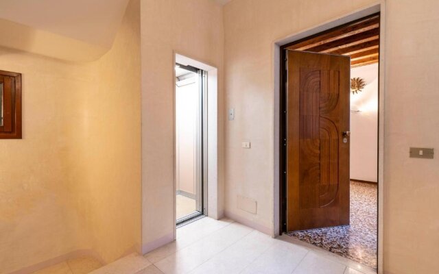 San Marco - 2 bedrooms with lift