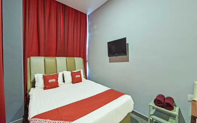 SUPER OYO 90701 Venomi Hotel
