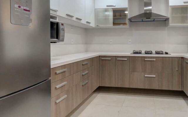 LinkHouse Majestic Apartment