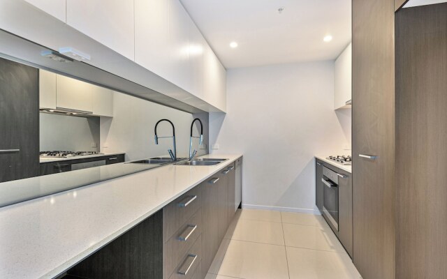 Harbour Quays Apartments