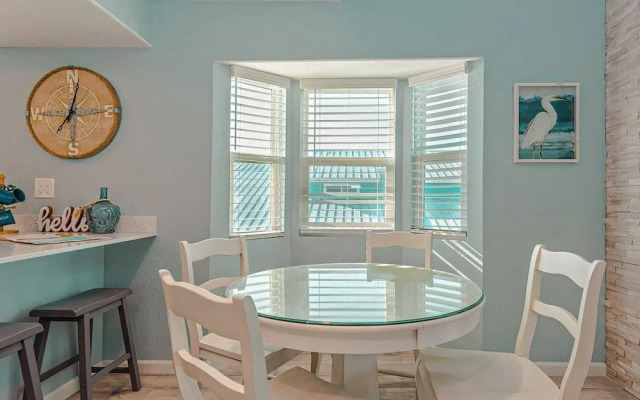 Kontiki Bayfront Condos