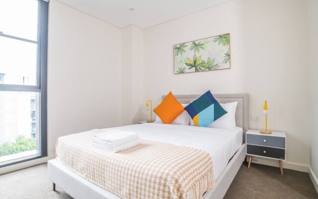 Bright & Modern! 2bed 2bath APT With Parking