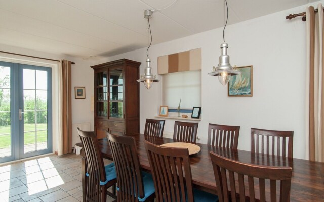 Boutique Villa With Sauna in Stavoren