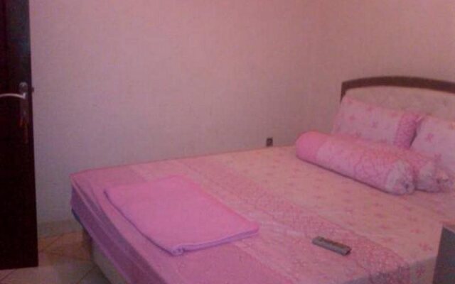 Rancho Topaz Guesthouse
