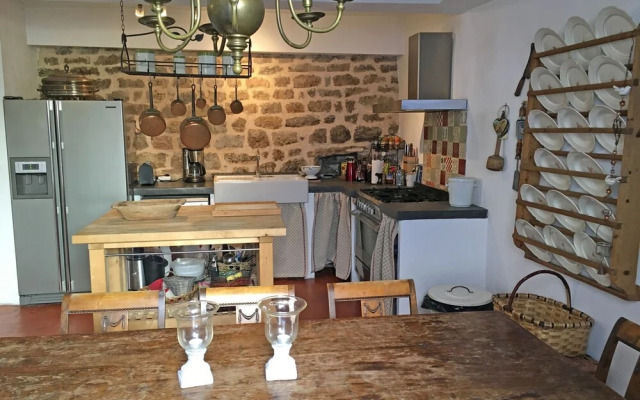 Peaceful Mansion With Roofed Terrace in Lorgues France