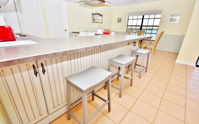 Paradise on Peninsula Apartment 2