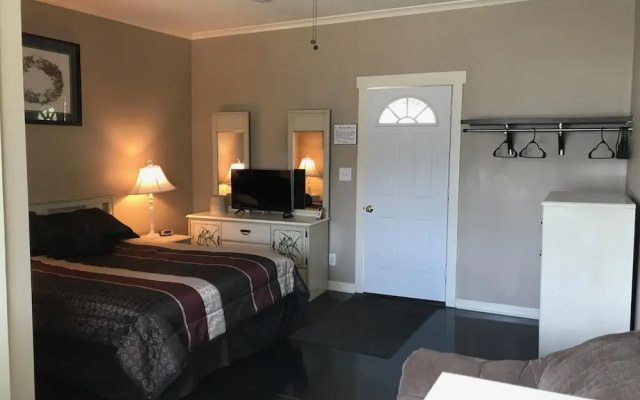 Beachcomber Inn