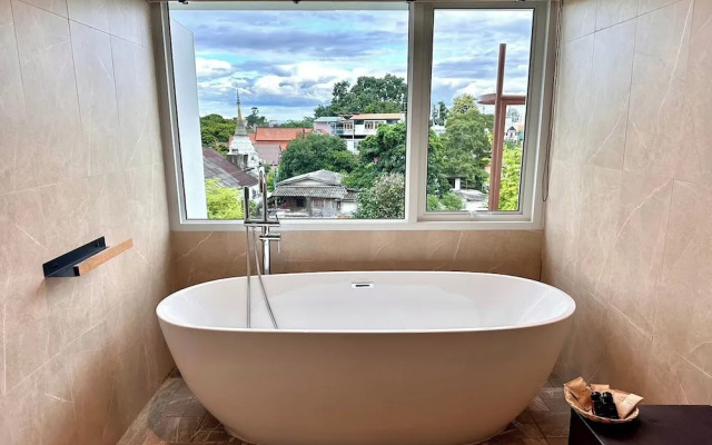 Nuan Inn Secret Courtyard