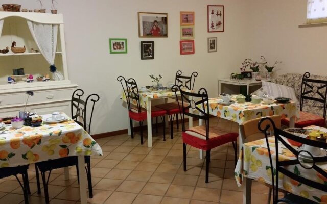 A Due Passi Dal Mare B&B
