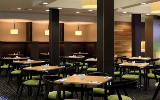 Park Avenue Hotel Motel