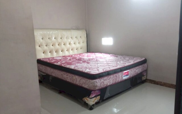 OYO 93341 Ananda Homestay Syariah