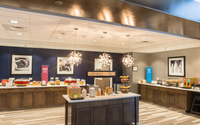 Hampton Inn & Suites Charlotte/Ballantyne