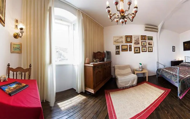 Central City Bruna Apartments