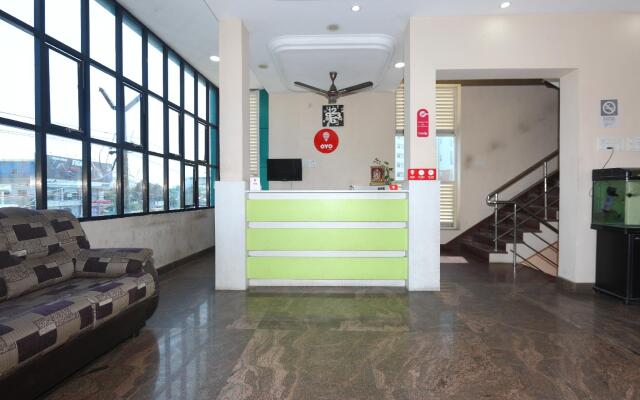 OYO 1246 Raaj Residency