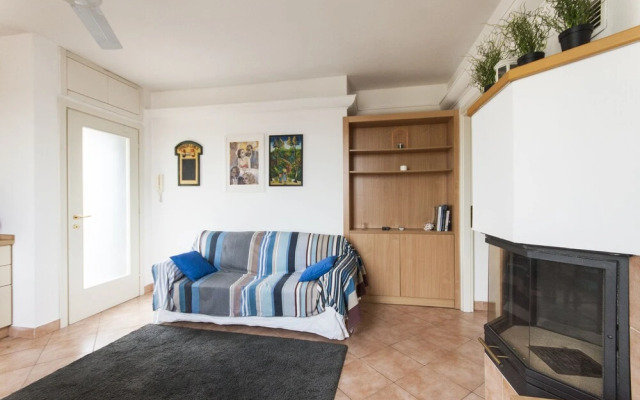 Typical Apartment on River Naviglio / Darsena